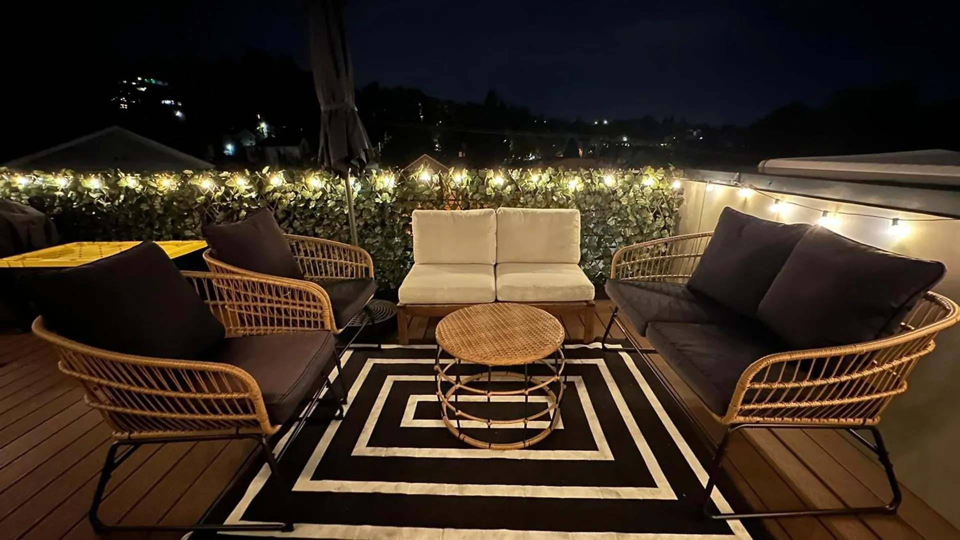 Perch - The New Ashworth 71 Villa Seattle